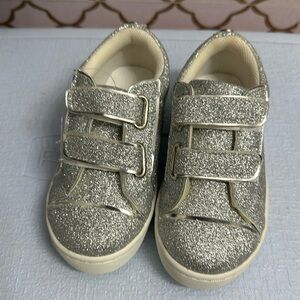 Little kids sneakers brand new size 8